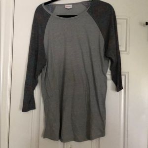 LuLaRoe Tops - Lularoe Randy top in great condition. LuLaRoe Tops - Lularoe Randy top in great condition.